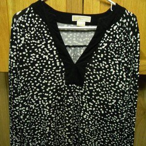 Michael Kors women’s black polka dot knit long sleeve v-neck pullover / size M